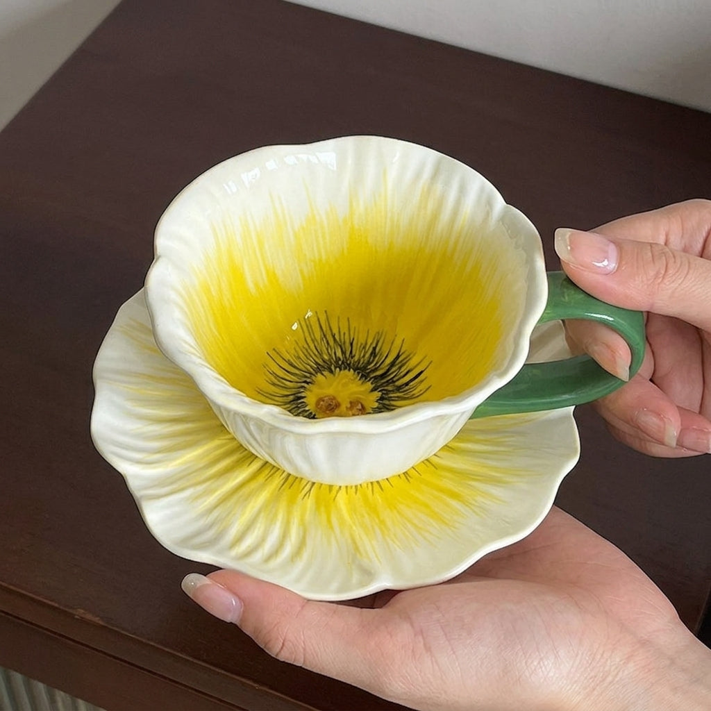 Service à thé avec tasses motifs coquelicots