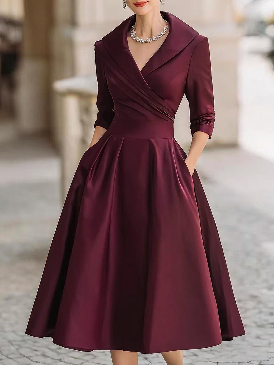 Robe midi en satin d'inspiration vintage à col drapé