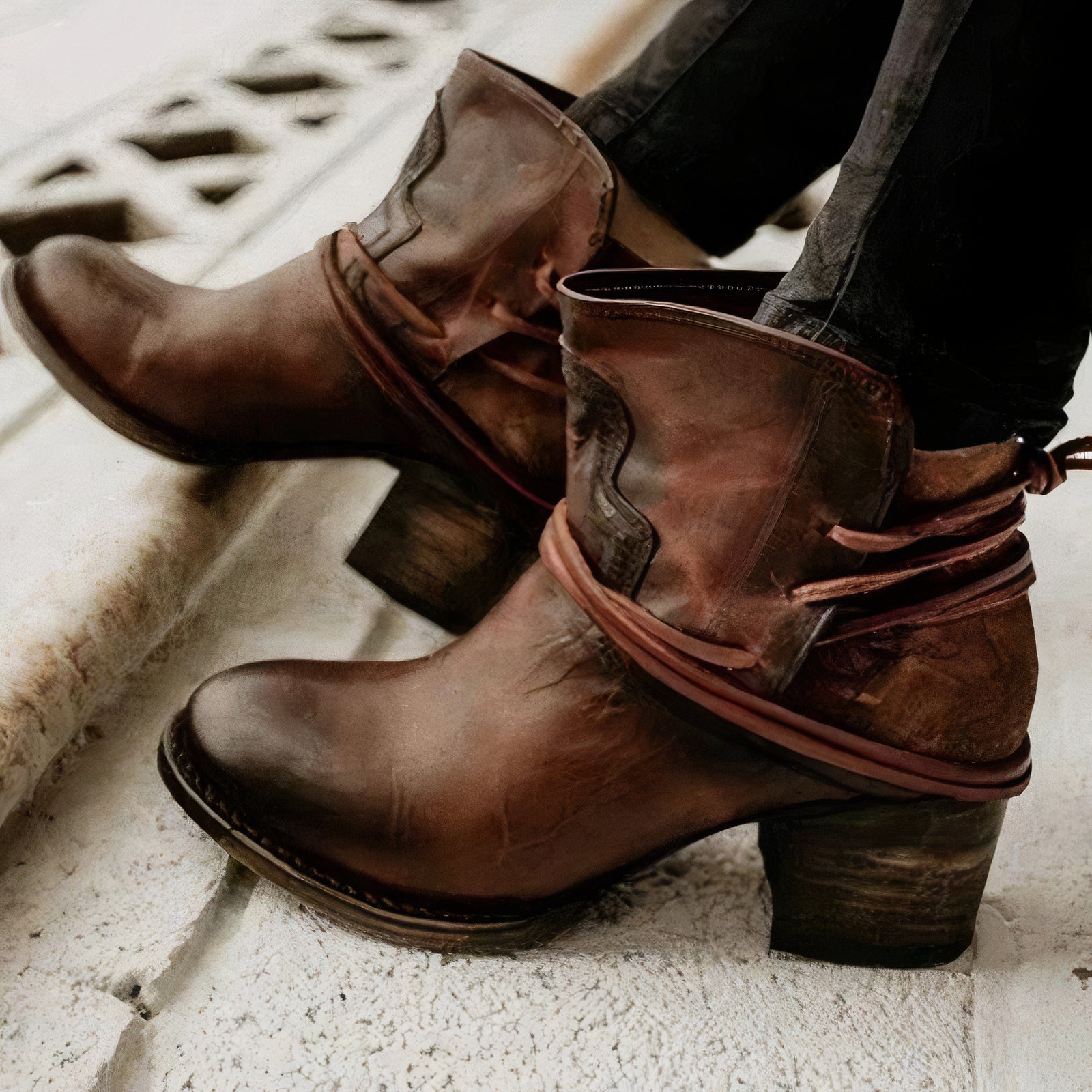 Cuir – Style western – Talon bloc – Laçage décoratif