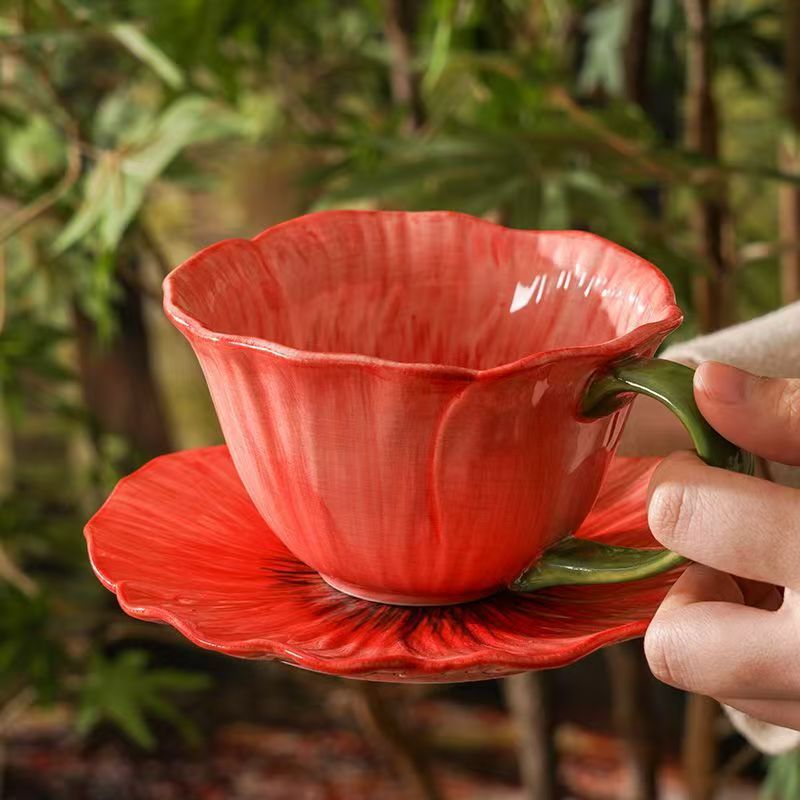 Service à thé avec tasses motifs coquelicots