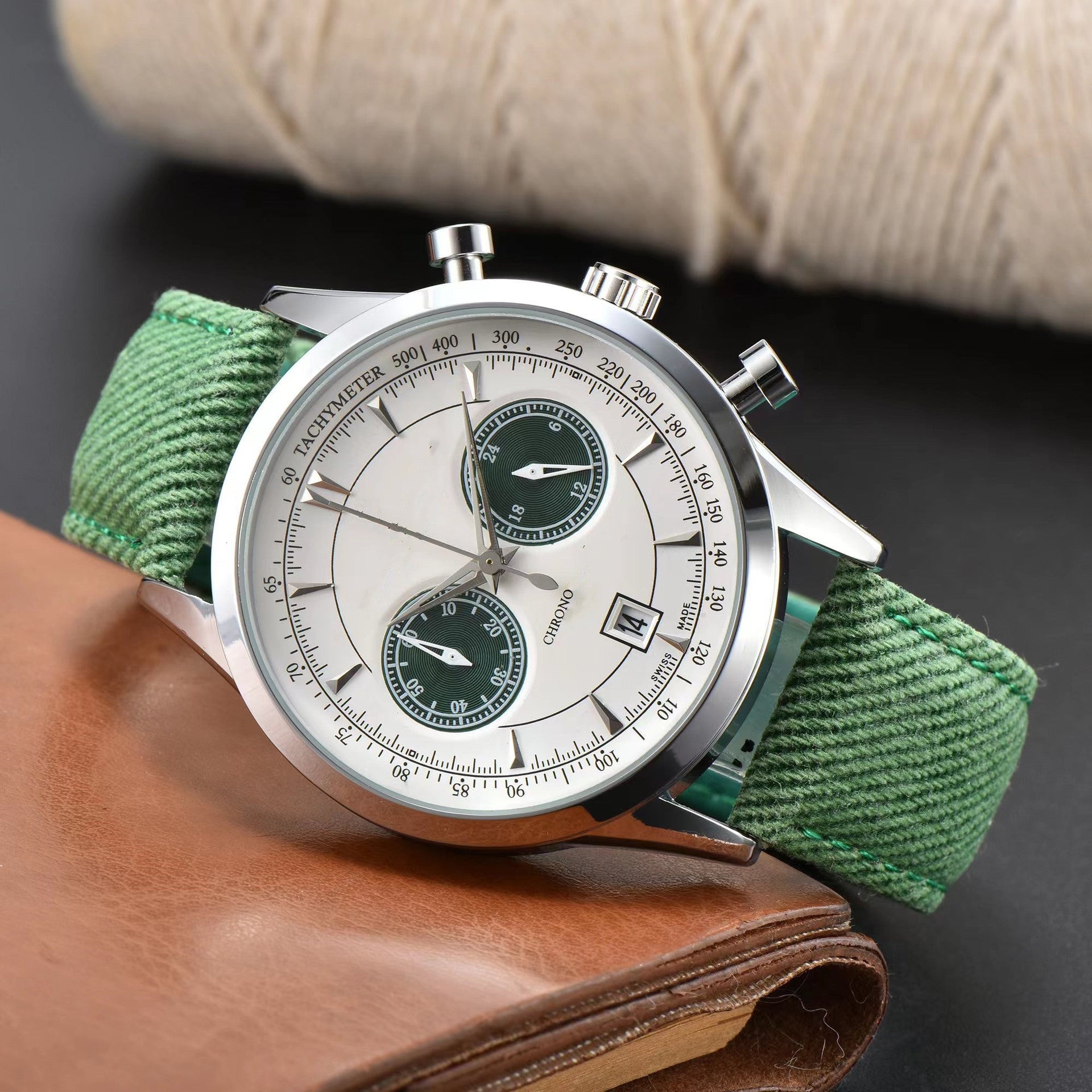 Montre chronographe Helios Classic