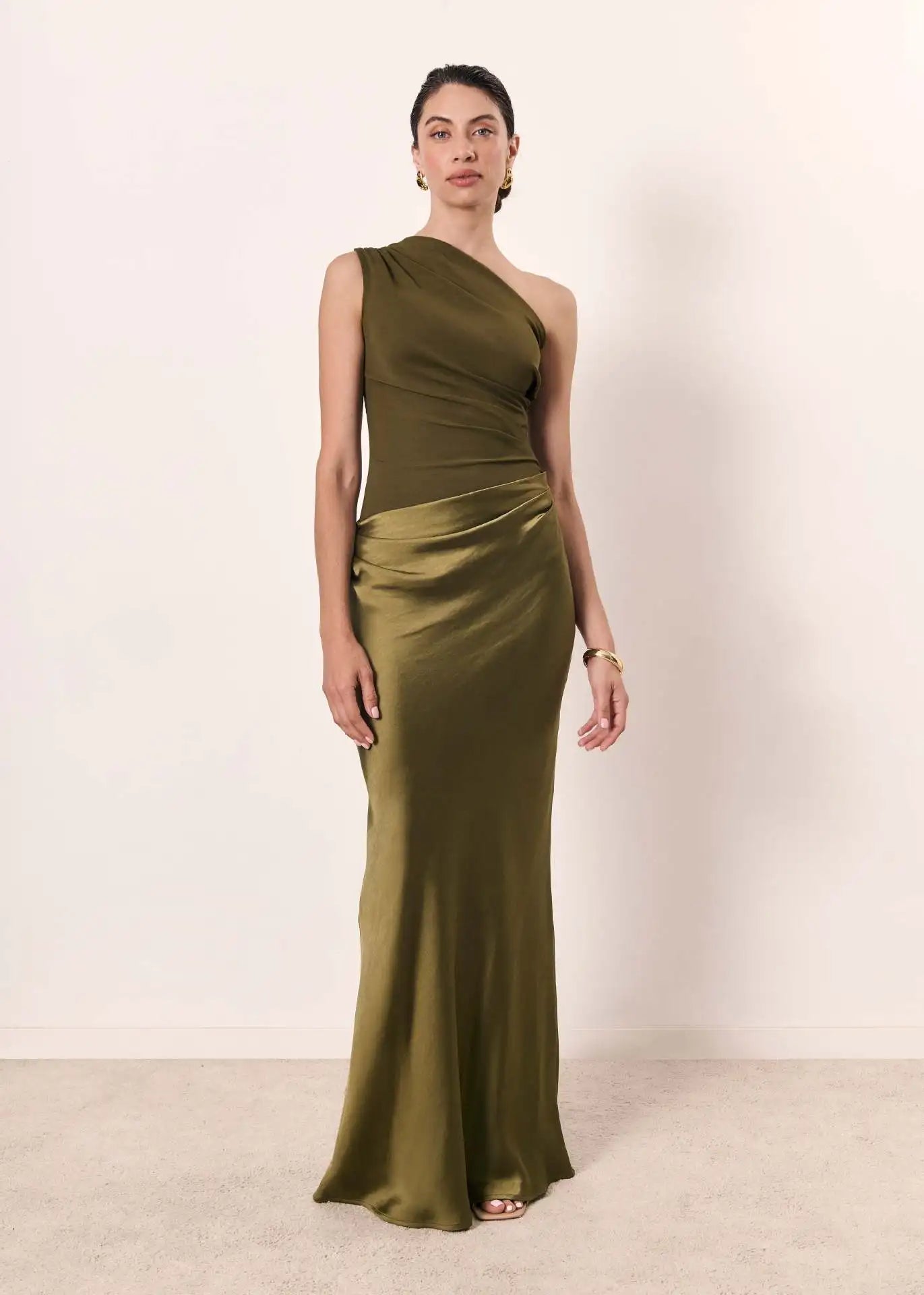 Luna™ | Robe longue en satin à fente