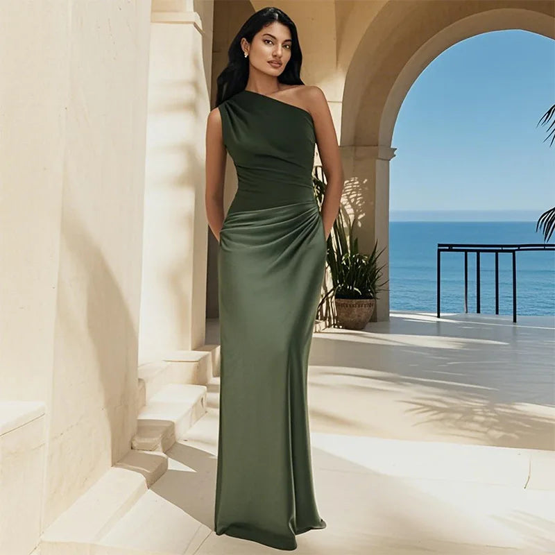 Stella & Grace™ | Robe longue avec soutien-gorge intégré en satin
