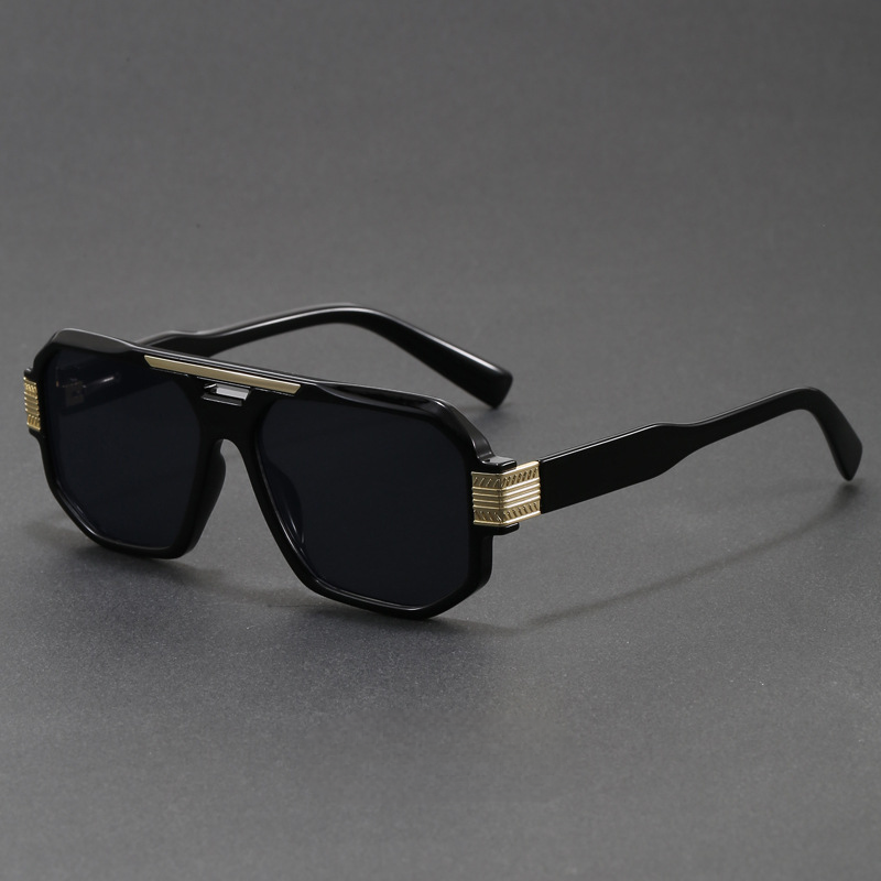 Lunettes de soleil souveraines
